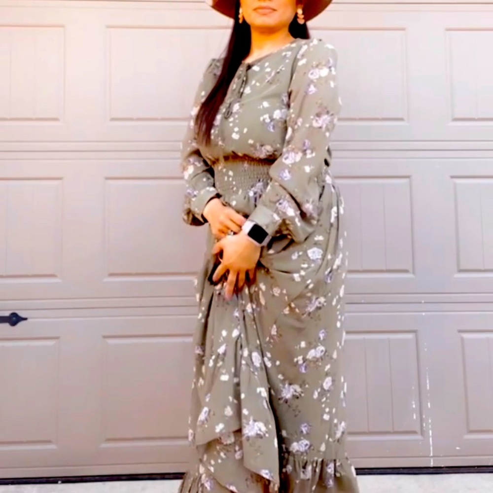 Beautiful floral maxi dress